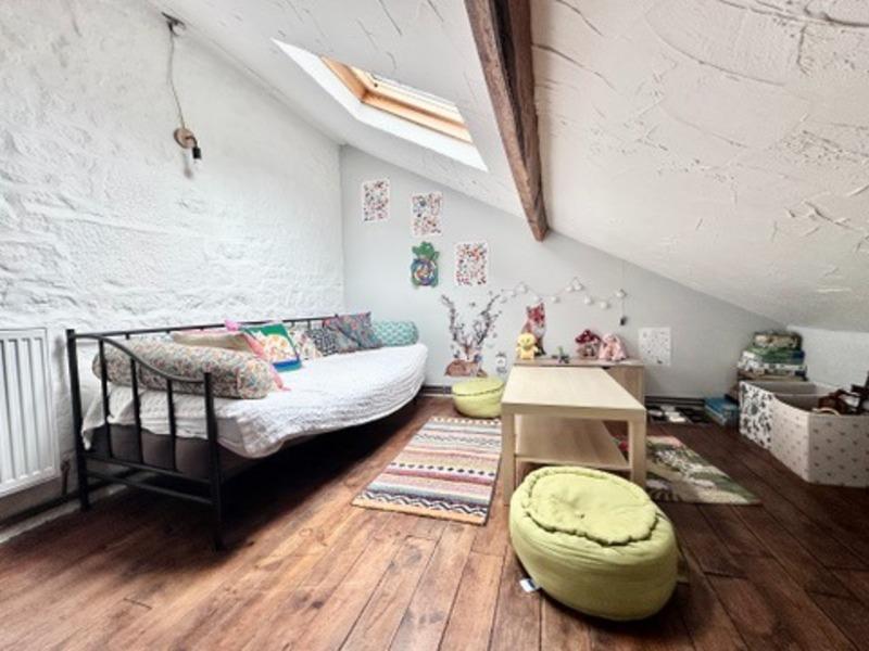 Maison en pierre - 244 m² - 7 pièces