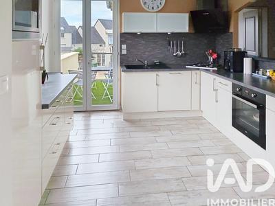 Maison - 195 m² - 7 pièces