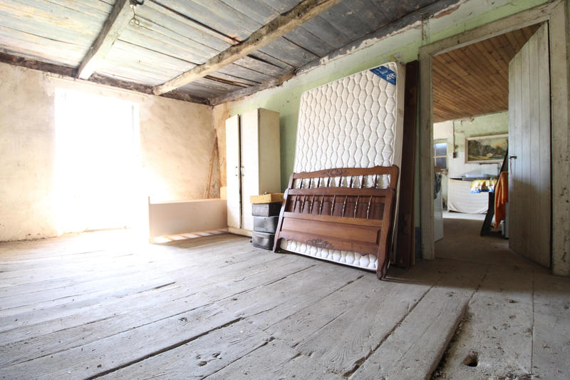 Maison - 235 m² - 8 pièces