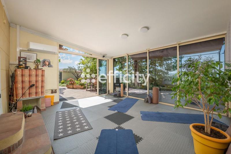 Maison de village - 174 m² - 6 pièces