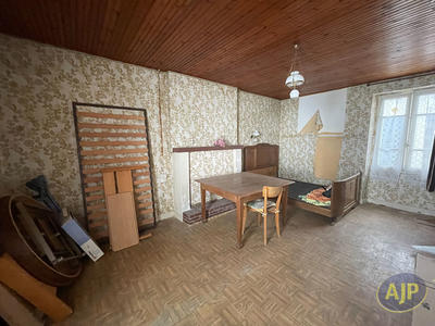 Maison - 85 m² - 5 pièces