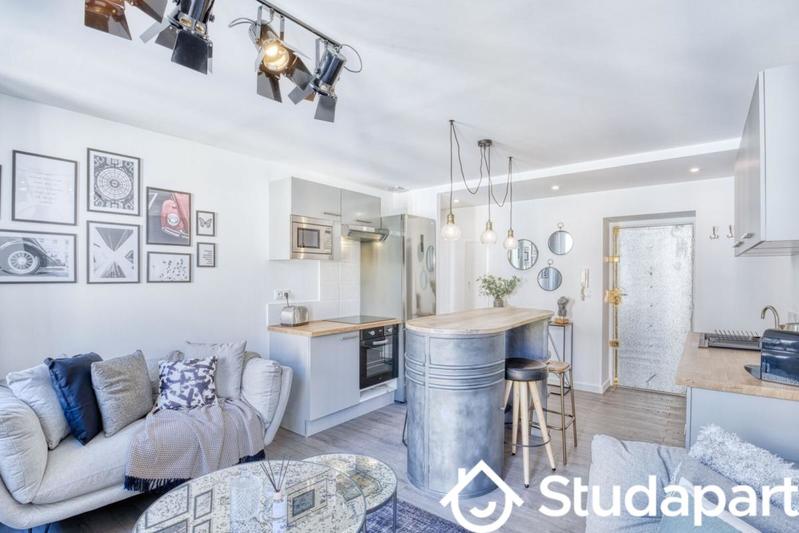 Chambre - 11 m² - 1 pièce