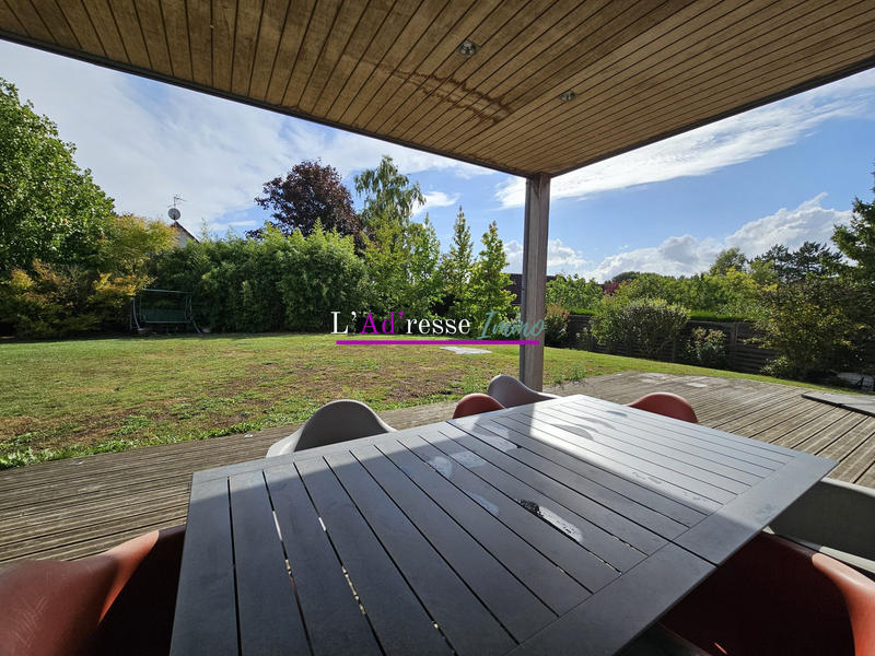 Villa - 246 m² - 15 pièces