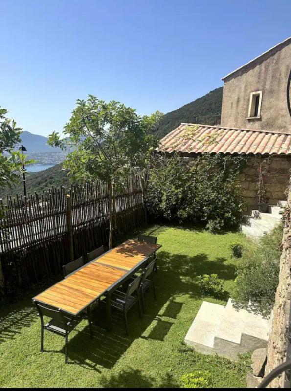 Maison - 115 m² - 4 pièces