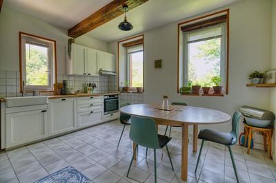 Maison - 226 m² - 9 pièces