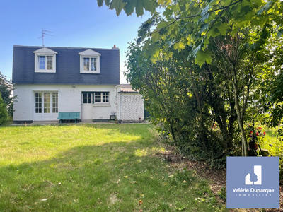 Maison - 104 m² - 4 pièces