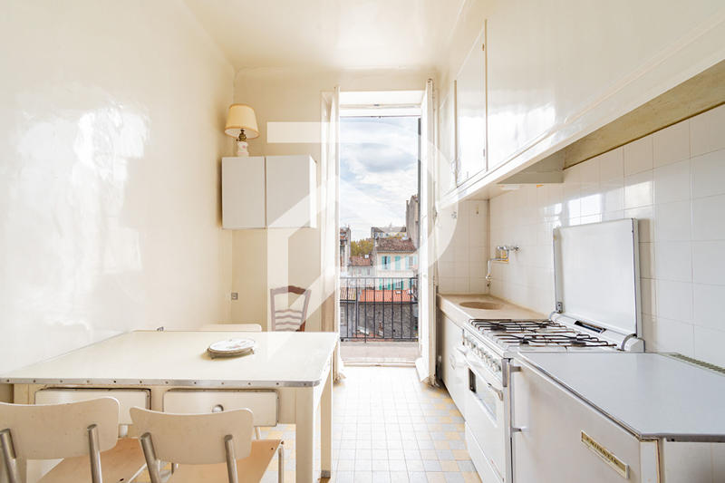 Appartement - 90 m² - 3 pièces