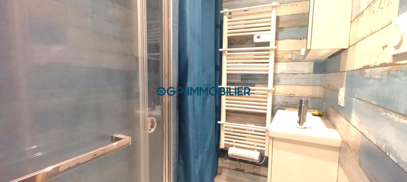 Maison traditionnelle - 178 m² - 7 pièces