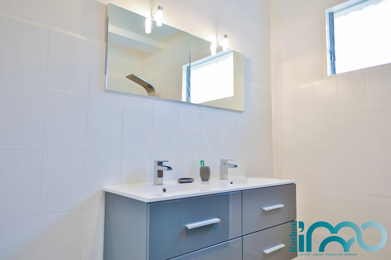 Appartement - 111 m² - 4 pièces