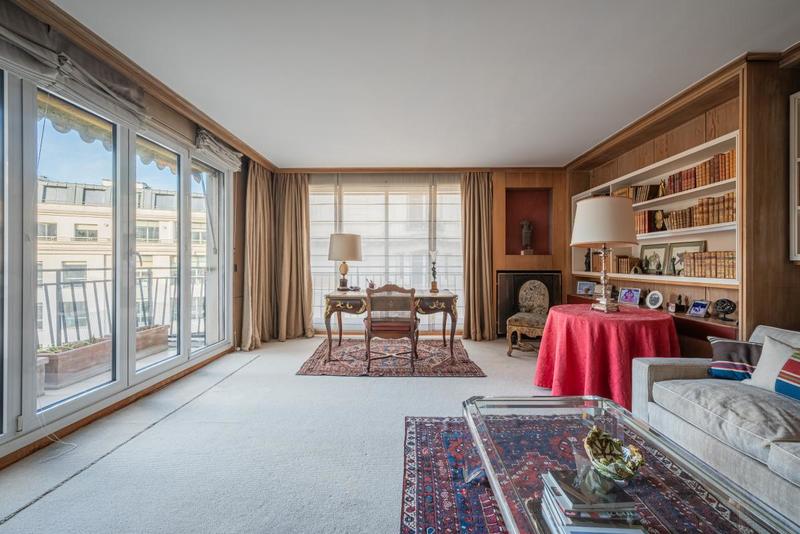 Appartement - 125 m² - 5 pièces