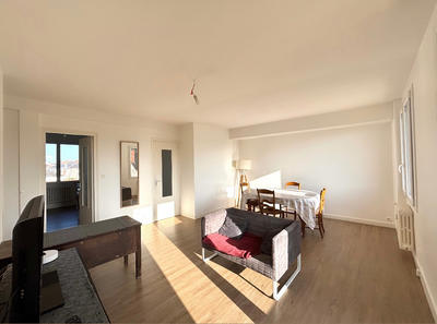 Appartement - 82 m² - 4 pièces