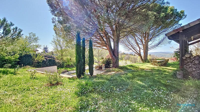 Maison - 139 m² - 5 pièces