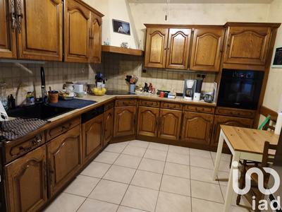 Maison - 95 m² - 5 pièces