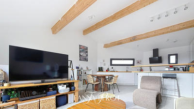 Maison - 80 m² - 4 pièces