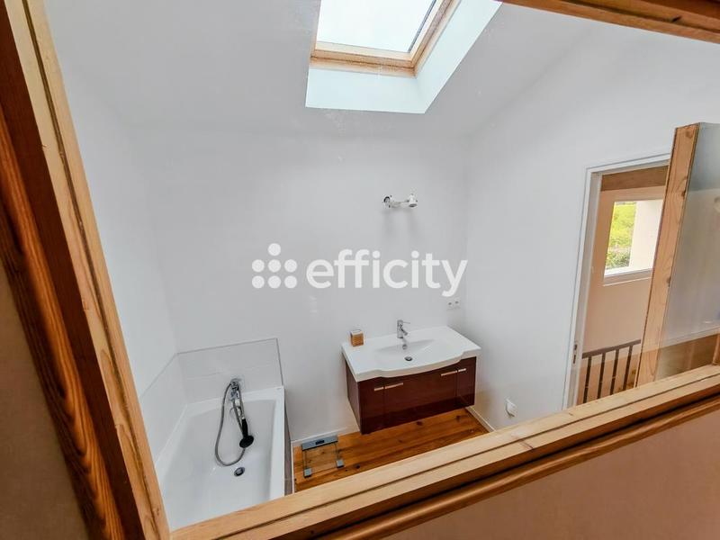 Maison - 175 m² - 6 pièces