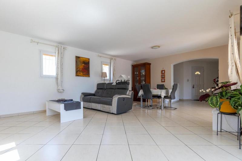 Villa - 146 m² - 5 pièces