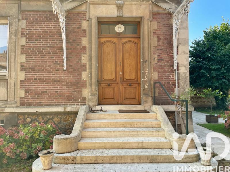 Maison - 194 m² - 8 pièces