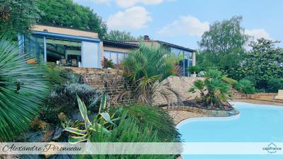 Maison d'architecte - 307 m² - 9 pièces