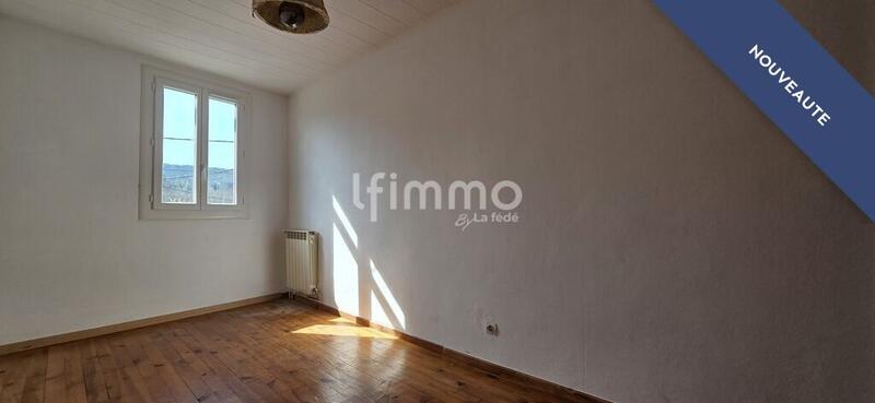 Maison - 93 m² - 5 pièces