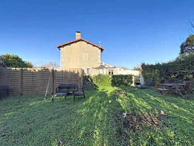 Maison - 93 m² - 4 pièces