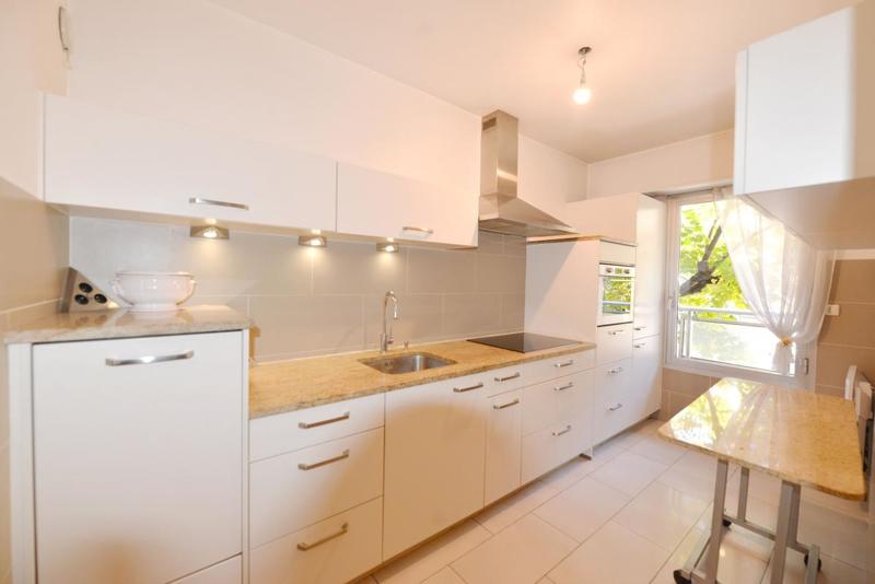 Appartement - 84 m² - 4 pièces