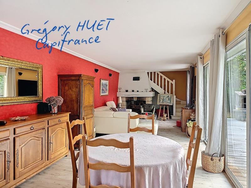 Maison - 151 m² - 8 pièces