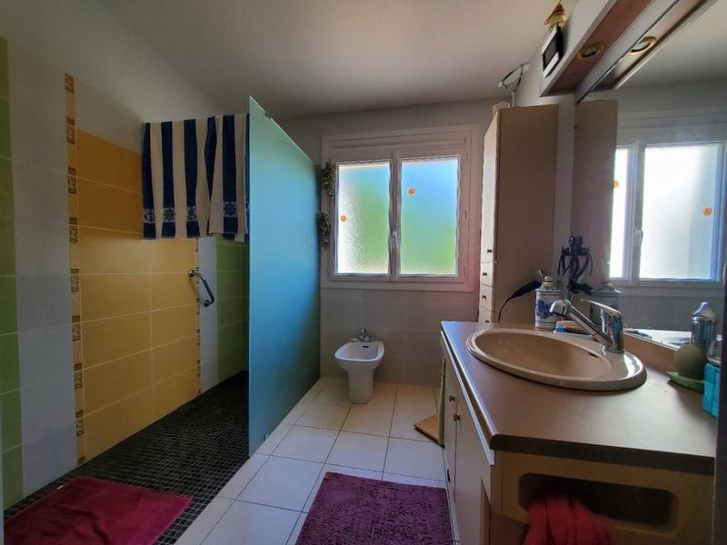 Propriété - 206 m² - 8 pièces