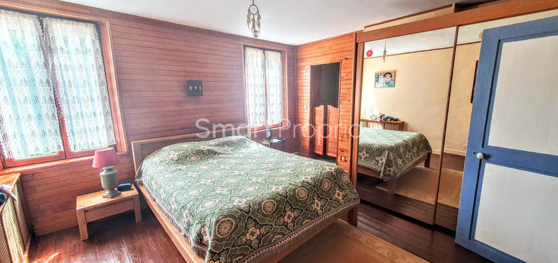 Maison - 180 m² - 7 pièces