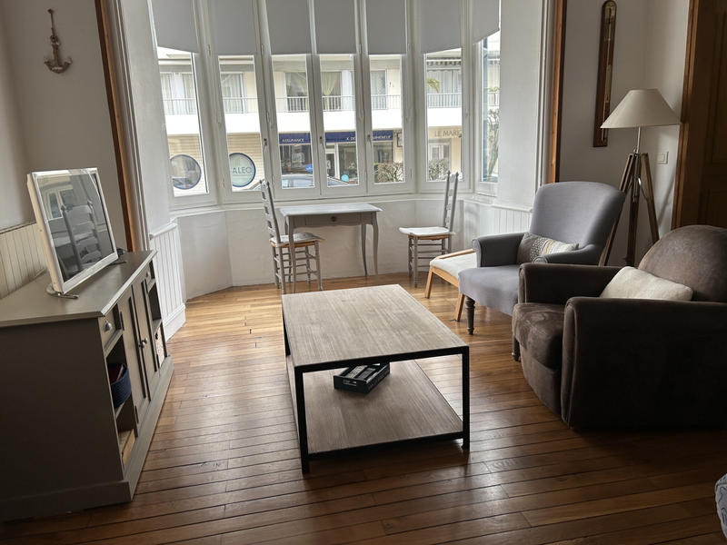 Maison - 142 m² - 7 pièces