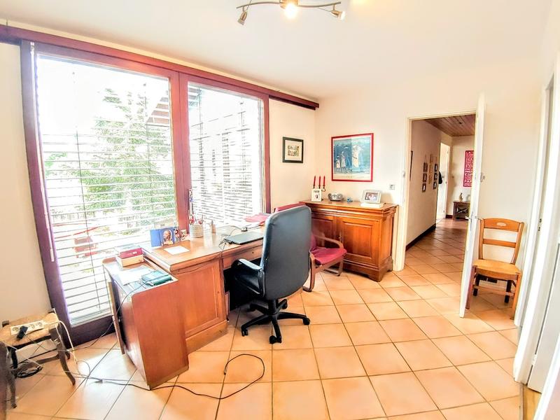 Villa - 350 m² - 10 pièces