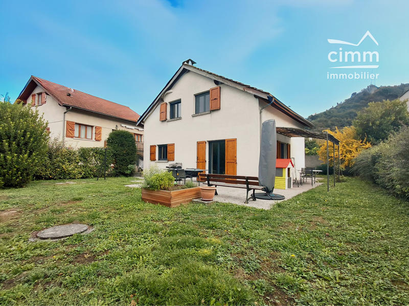 Maison - 114 m² - 4 pièces