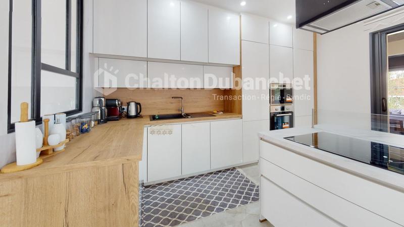 Maison - 145 m² - 6 pièces