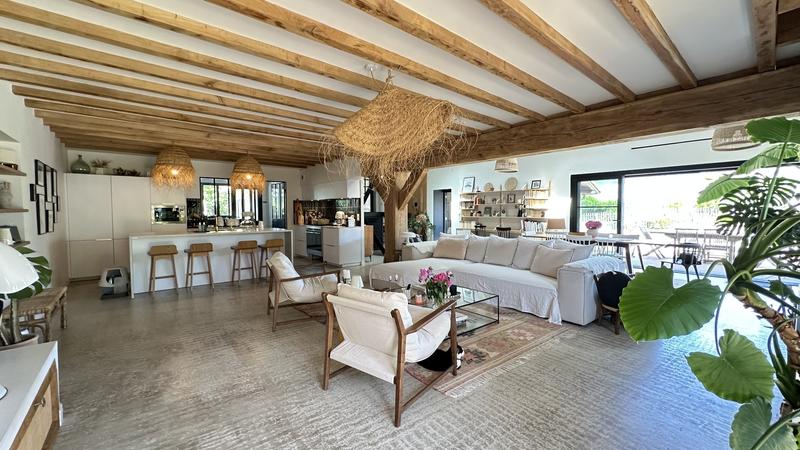 Maison de campagne - 220 m² - 6 pièces