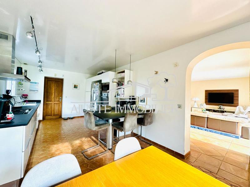 Maison - 160 m² - 5 pièces