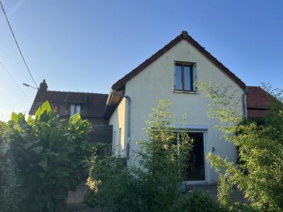 Maison - 140 m² - 5 pièces