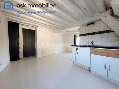 Studio - 24 m² - 1 pièce