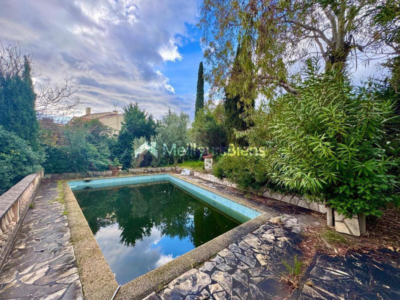 Maison - 185 m² - 7 pièces