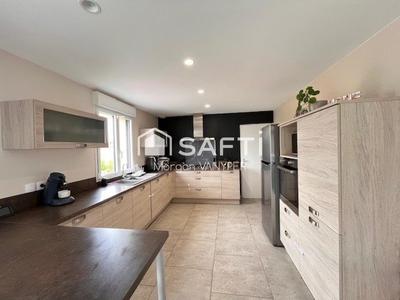 Maison - 104 m² - 5 pièces