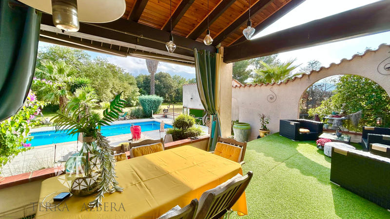 Villa - 164 m² - 7 pièces