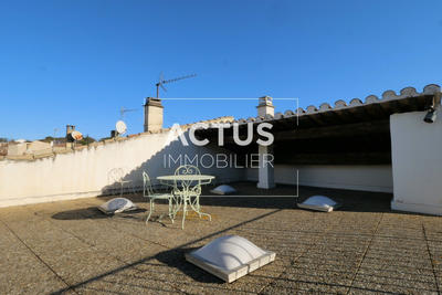 Maison - 439 m² - 9 pièces