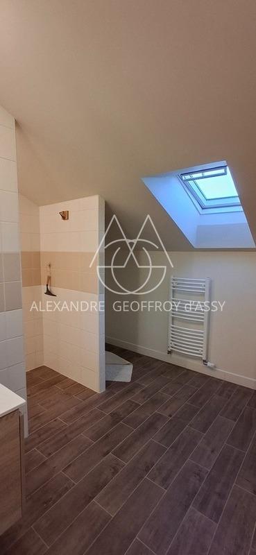 Propriété - 650 m² - 8 pièces