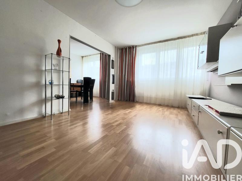 Appartement - 95 m² - 5 pièces