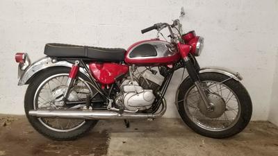 Kawasaki Avenger 350 kawasaki rouge 0350