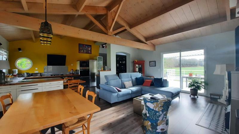 Maison - 130 m² - 4 pièces