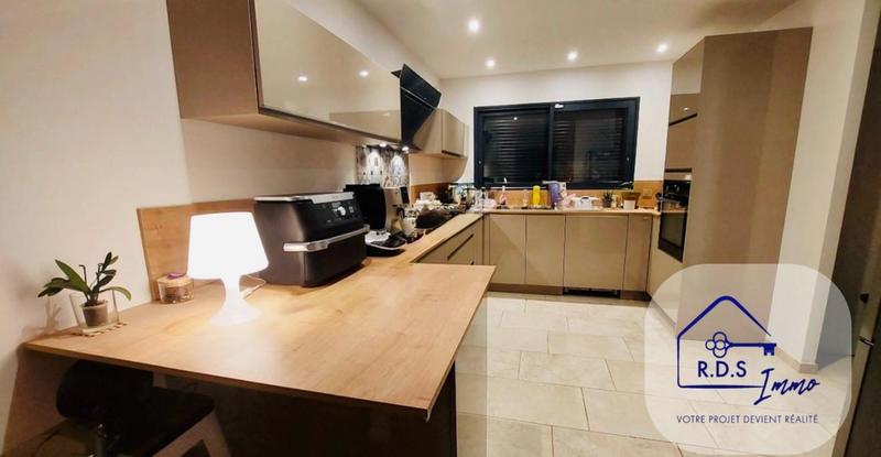 Maison traditionnelle - 140 m² - 6 pièces