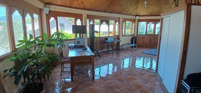 Maison - 350 m² - 14 pièces