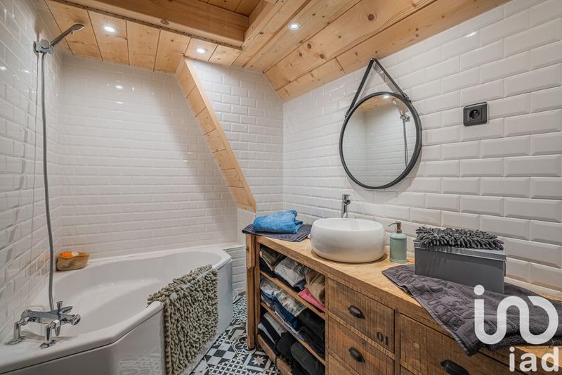 Châlet - 173 m² - 8 pièces