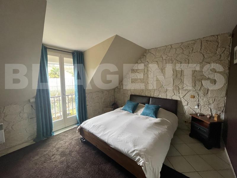 Maison - 95 m² - 5 pièces