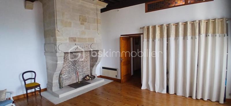 Château - 120 m² - 4 pièces