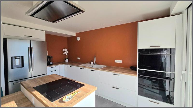 Maison - 170 m² - 6 pièces